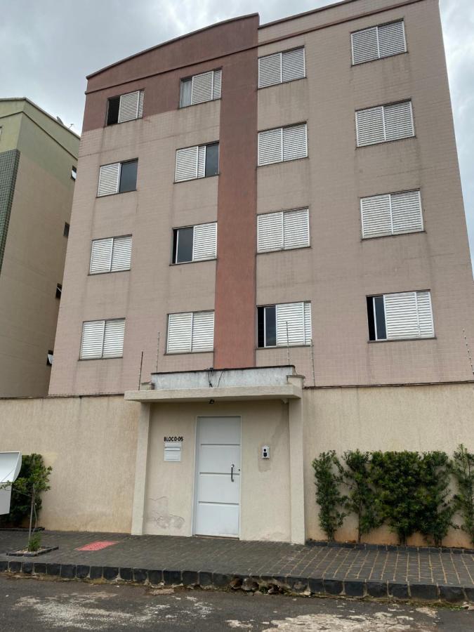 Appartement Ótima localização! à Uberlândia Extérieur photo